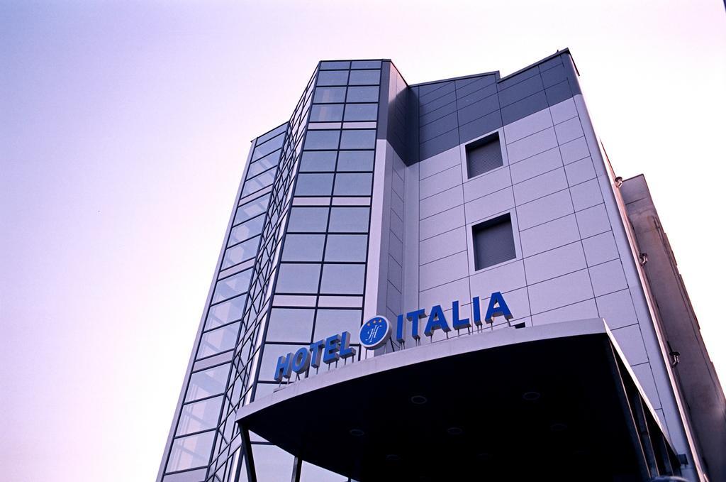 Hotel Italia Carmagnola Exterior foto
